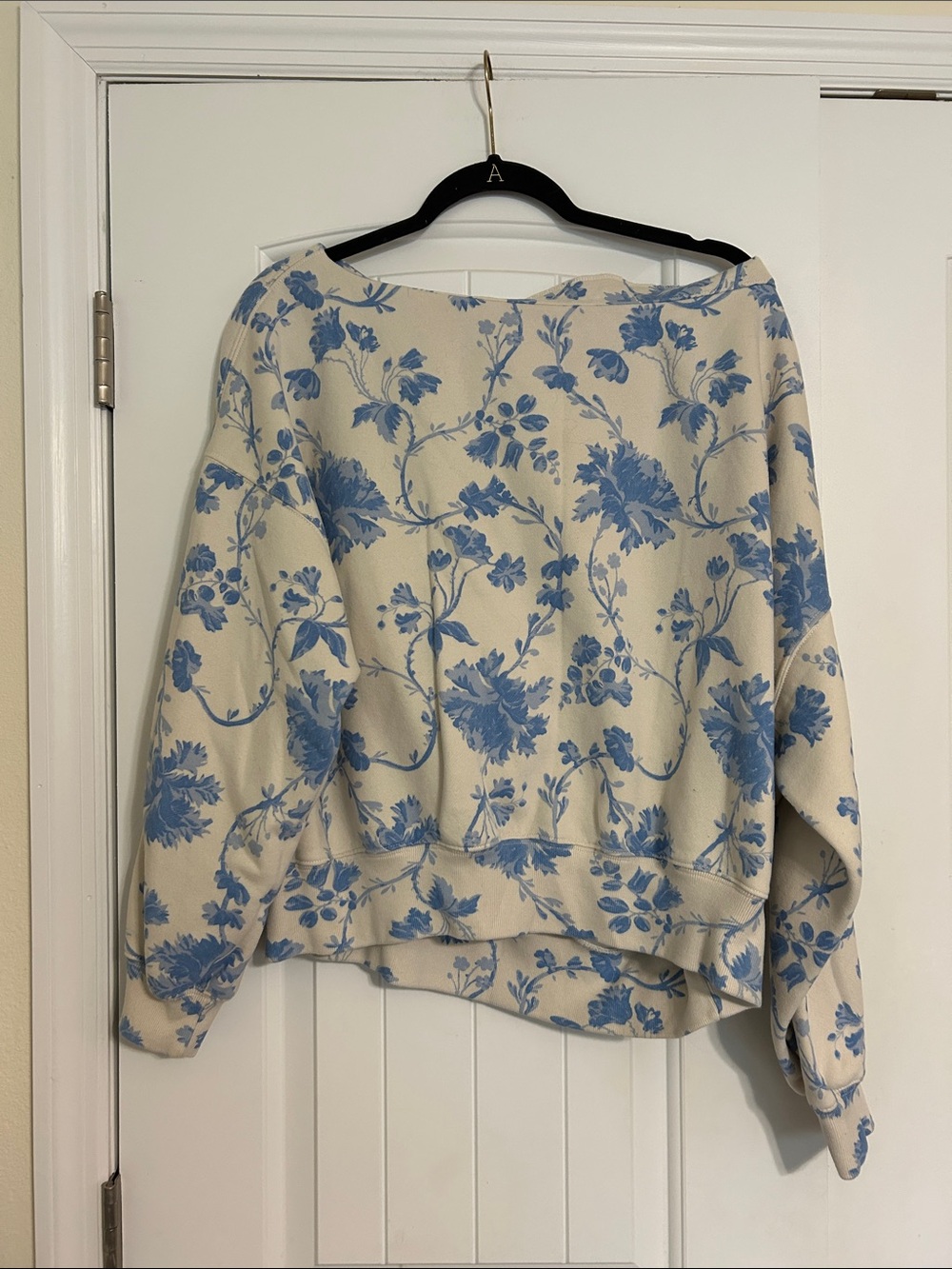 Abercrombie & Fitch Cream Sweater with Light Blue Floral Design